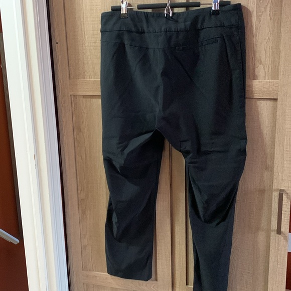 Haggar size 14 dress pants. - Picture 3 of 4